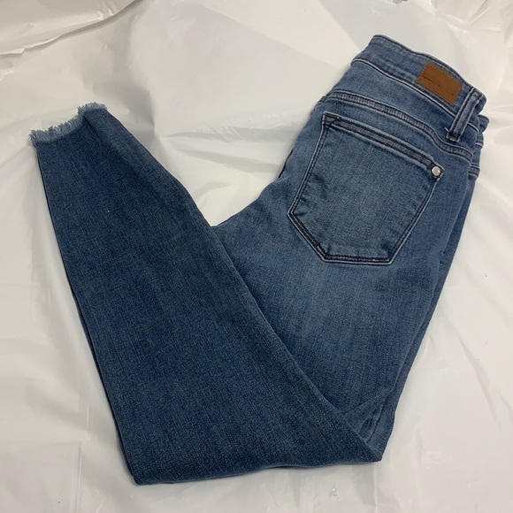 WOMEN’S Judy Blue Skinny Distressed Unfinished Cuff Blue Jeans Size 1 25 - Picture 2 of 9